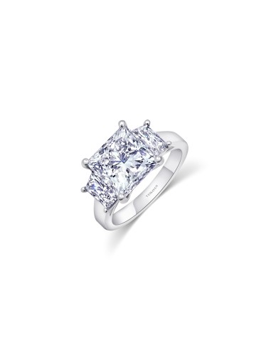 Almasaty Certified Princess Cut Solitaire Diamond Ring plus qu'un jeu 