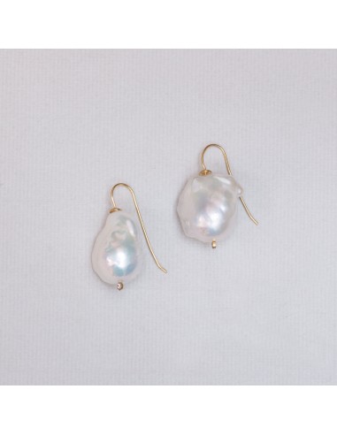 Baroque Pearl Drop Earrings de la marque