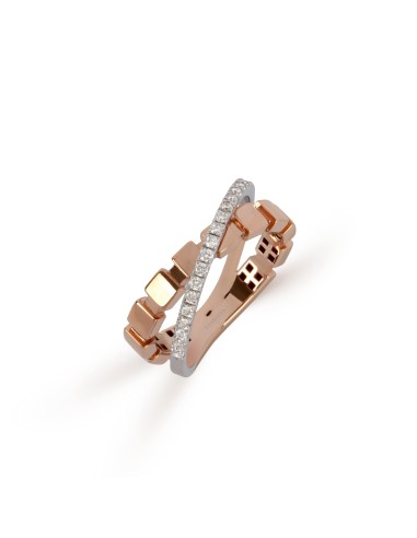 Two-Tone Overlapping Band Diamond Ring rembourrage situé sous